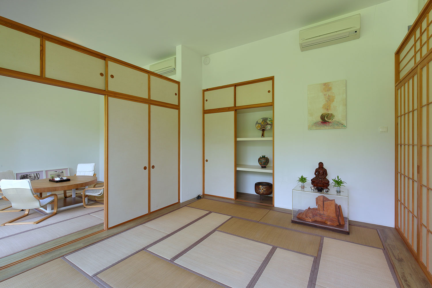 Industrialstyle semidetached house at Greenbank Park for sale at 9.