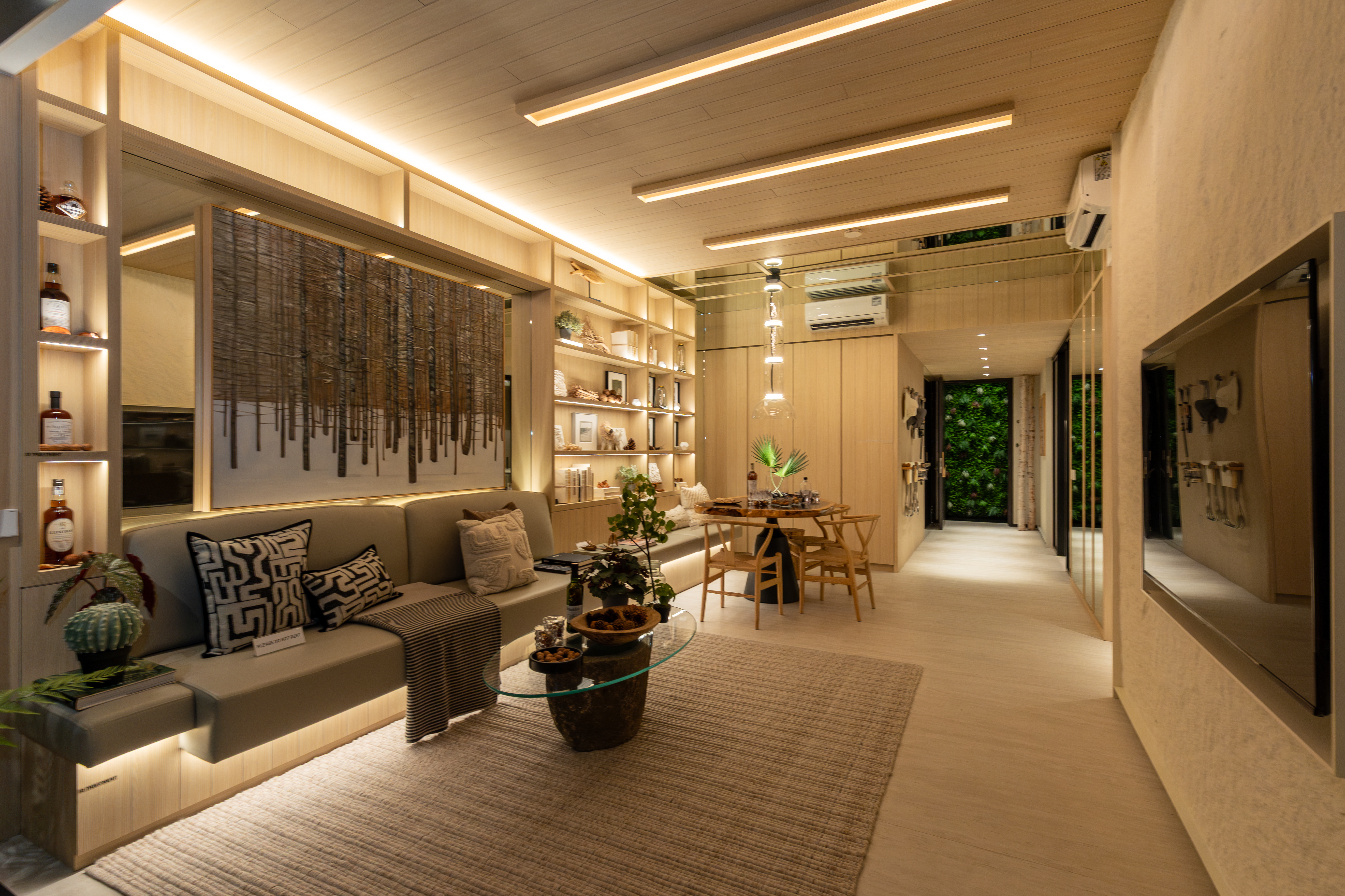 Showflat of a three-bedroom unit, where sizes range from 1,023 to 1,066 sq ft.