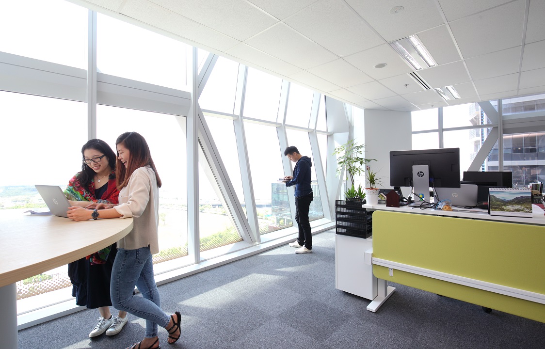 ET&amp;Co’s open-plan office at the new UIC Building