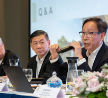 UOL Group Chief Executive Liam Wee Sin (right) and Pan Pacific Hotel Group Chief Executive Officer Choe Peng Sum (left) with UOL Group Chief Financial Officer Kwa Bing Seng (centre). (Picture: Samuel Isaac Chua/The Edge Singapore)